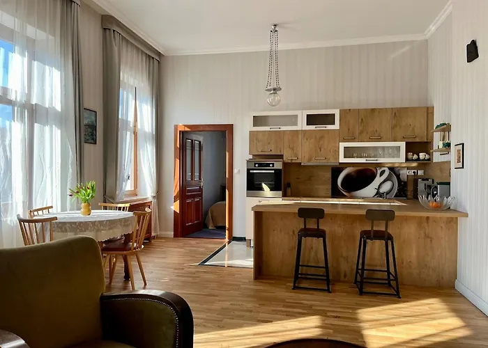 Elegant In The Center Of Apartment